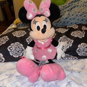 Minnie Mouse plush toy